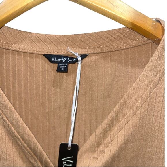 VELVET HEART Women's Camel Ribbed Tie Front V-Neck Long Sleeve Knit Top Sz S - Picture 4 of 6